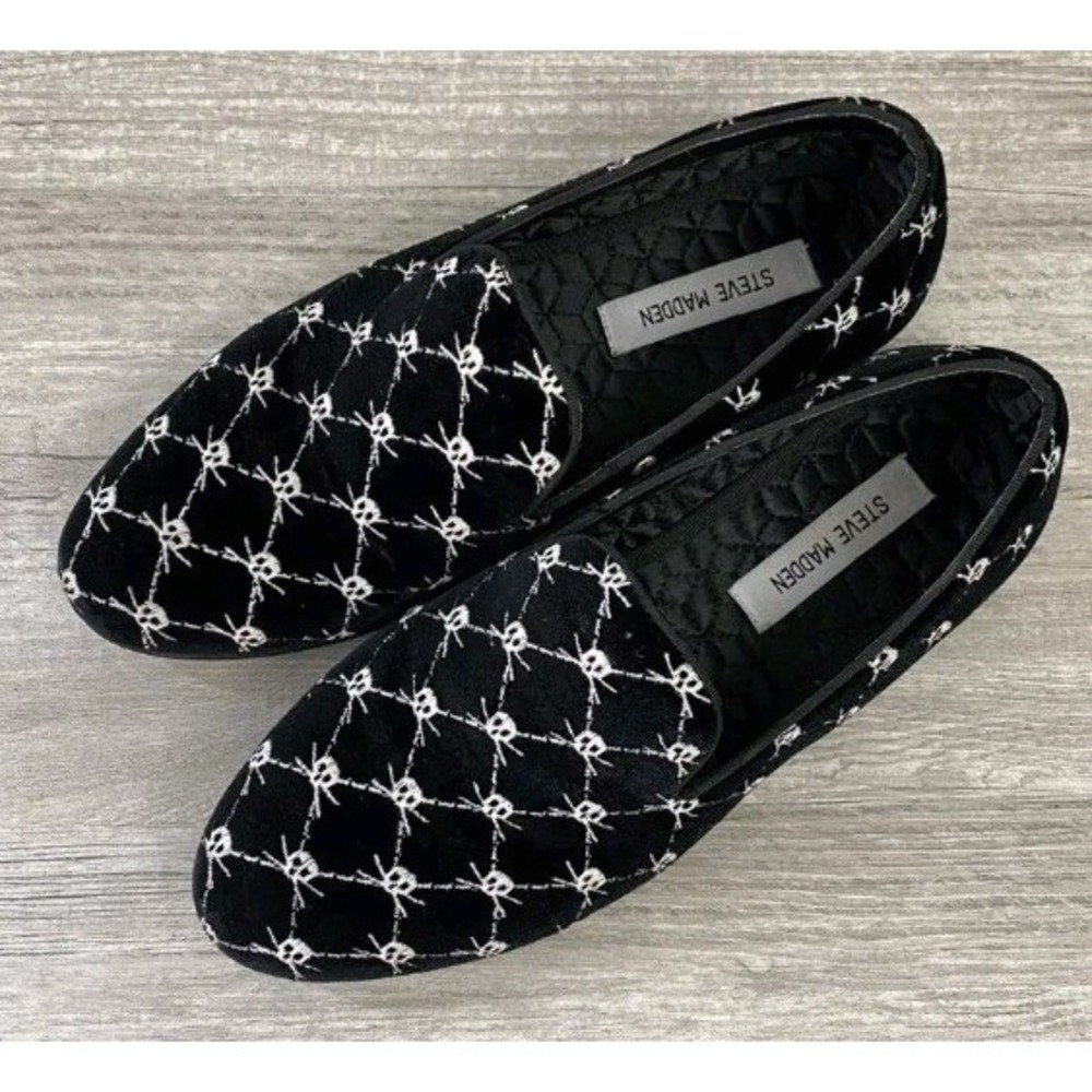 Steve Madden Cambria Black Velvet Men's 8 Skull Bones Jolly Roger Loafers Shoes